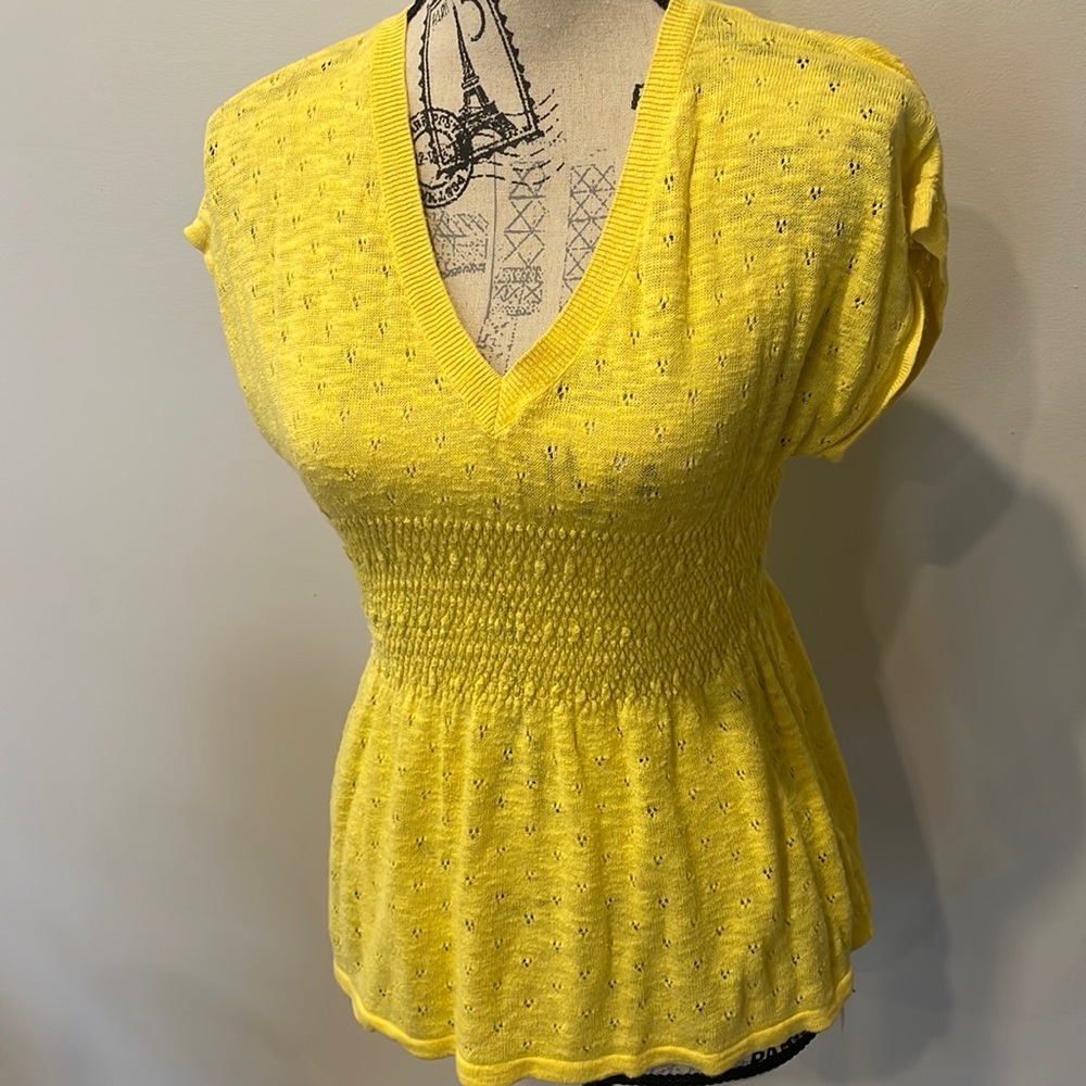 BEAUTIFUL KNIT TOP